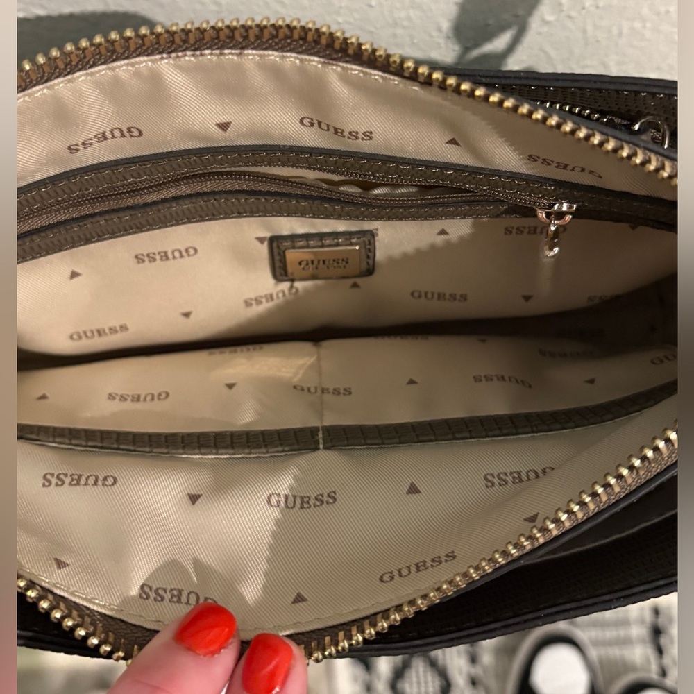 Guess Green and Brown Leather Crossbody Bag - Picture 4 of 6
